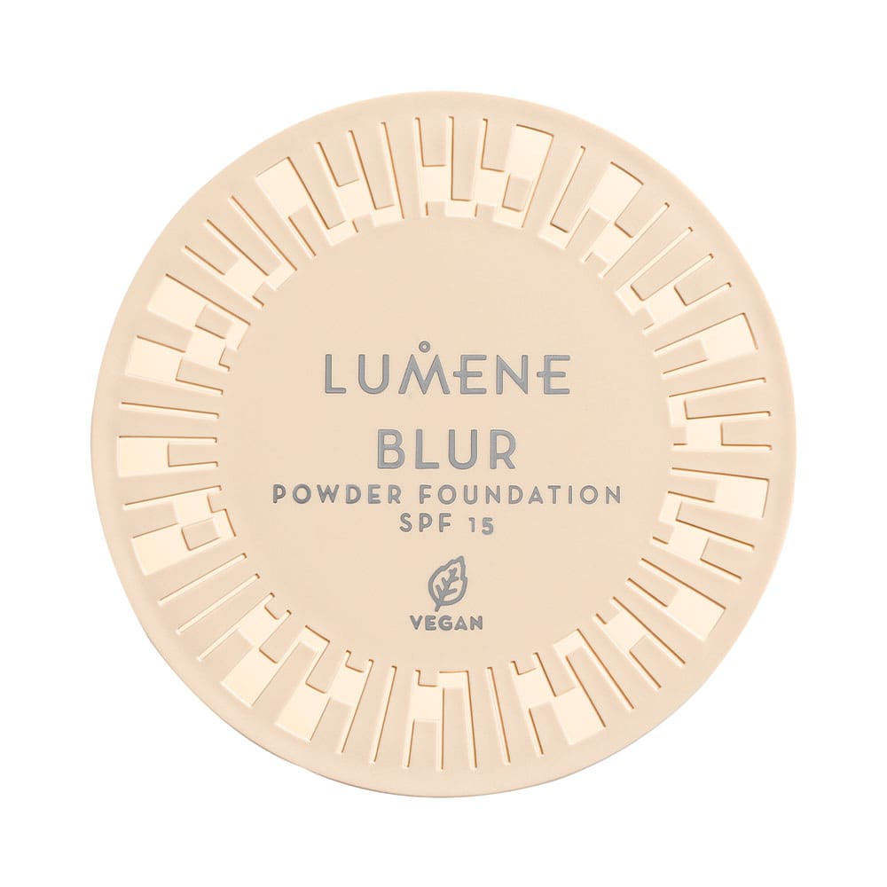 Blur Longwear Powder Foundation SPF 15 från Lumene