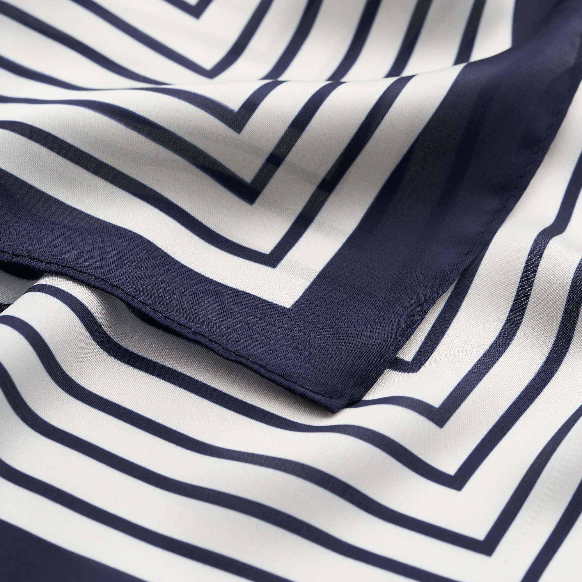 Scarf med print EMMA