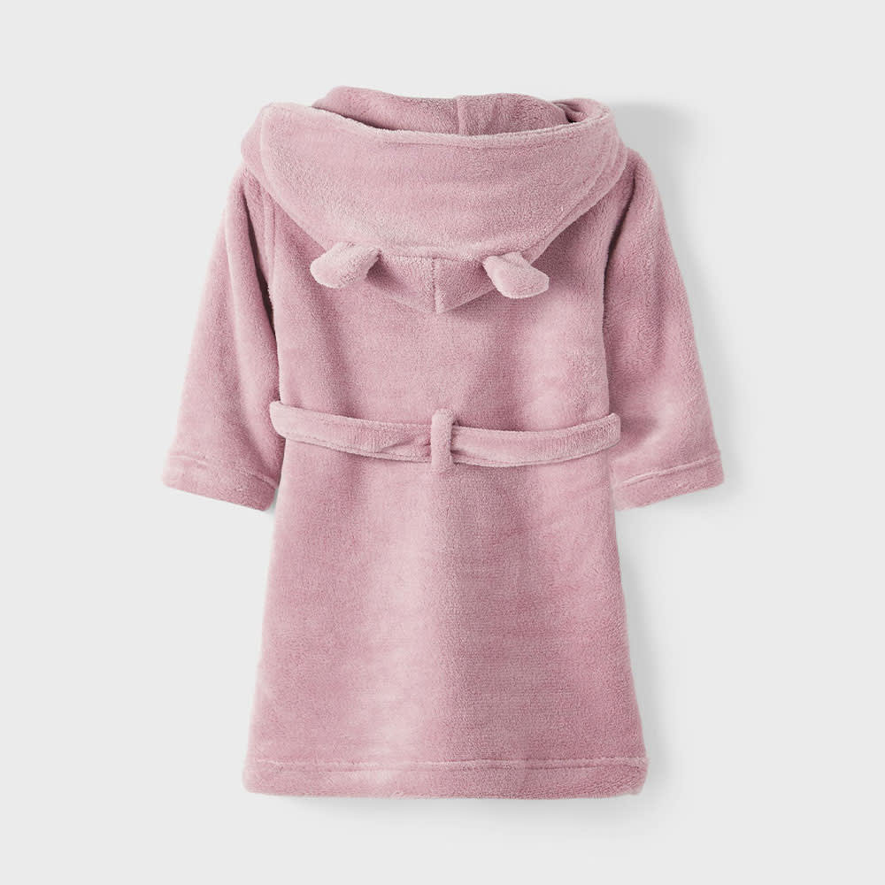 mauve bathrobe