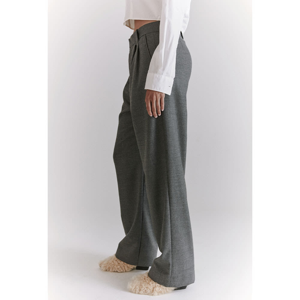 Novel Trousers, Dk Grey Wool Flannel