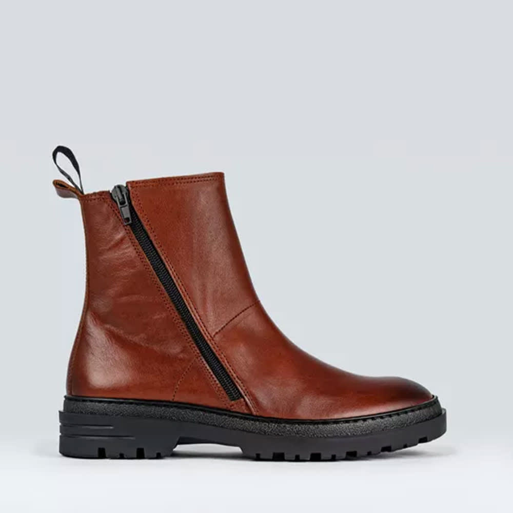 Carry W Boots från Sneaky Steve
