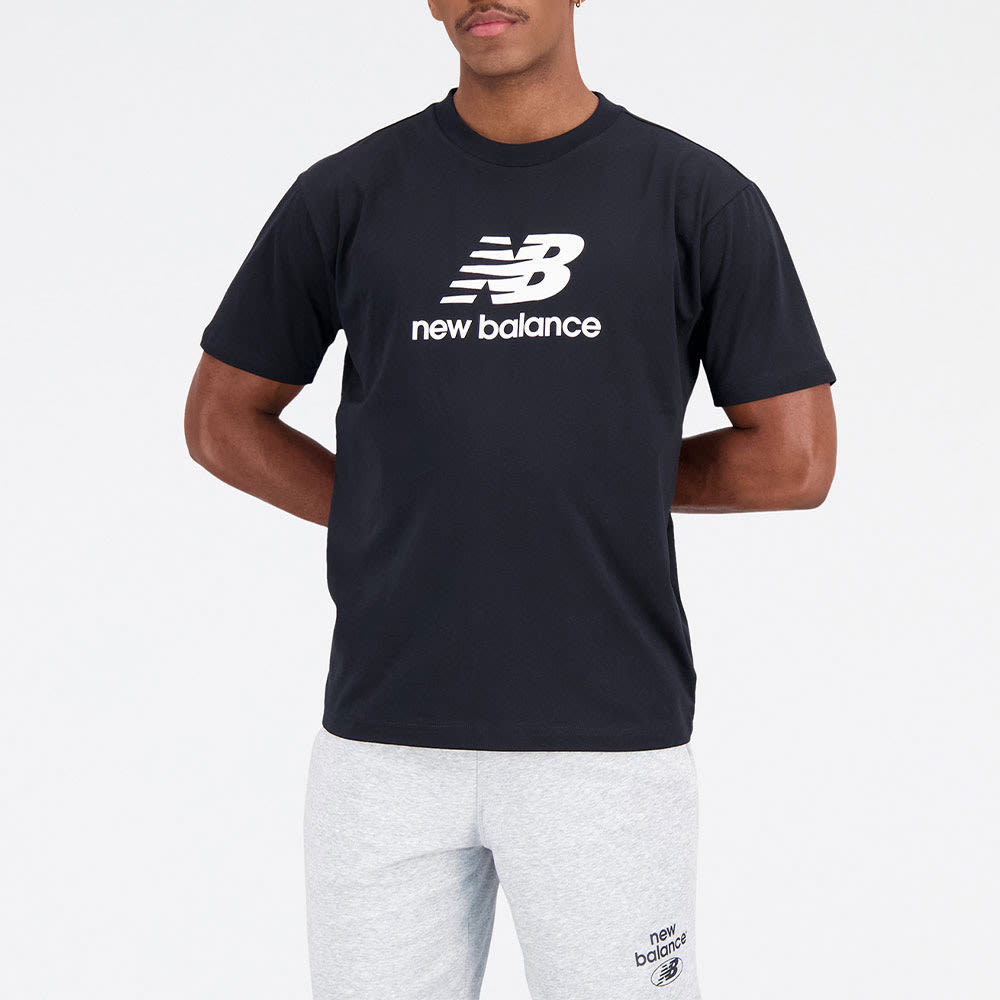 S/S Top Stacked Logo Cotton Jersey Short Sleeve T-shirt MT31541 från New Balance