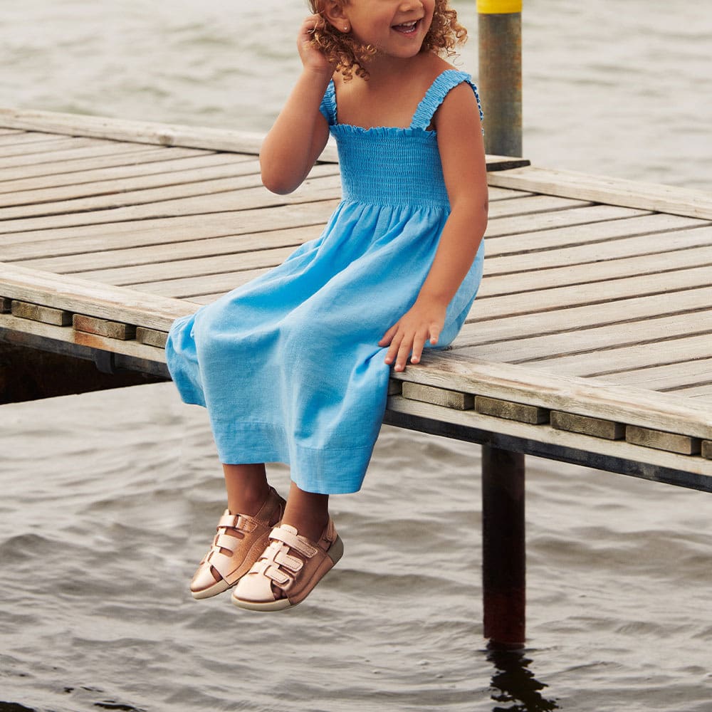 Cozmo Fisherman Sandal