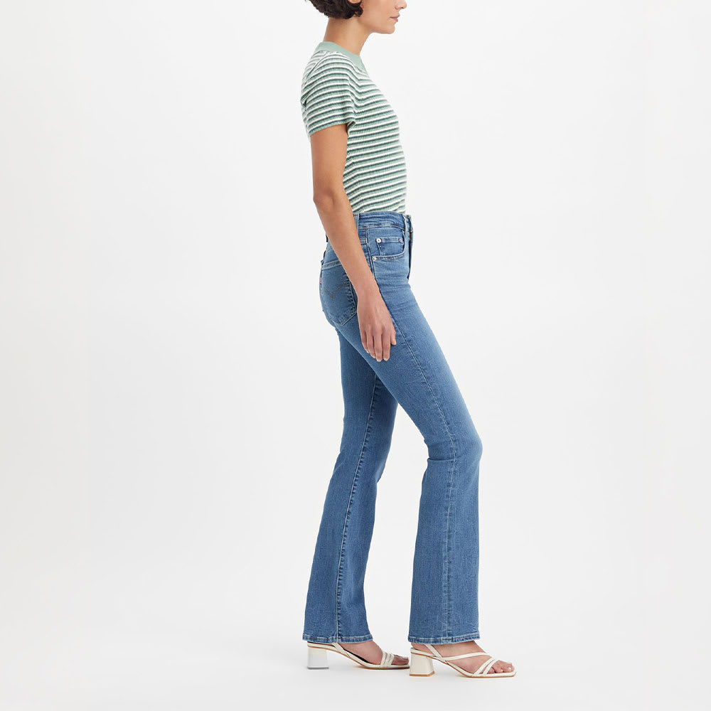 725 High Rise Bootcut Jeans