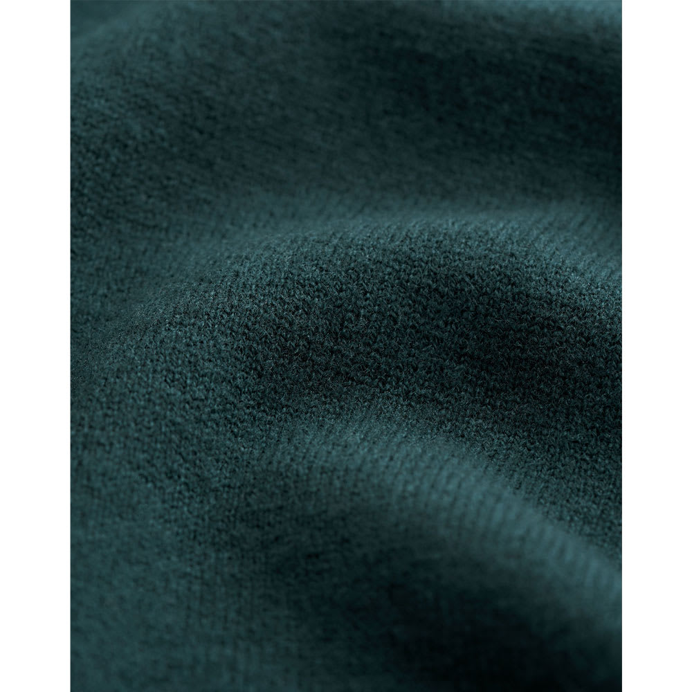 Nakkne Pullover
