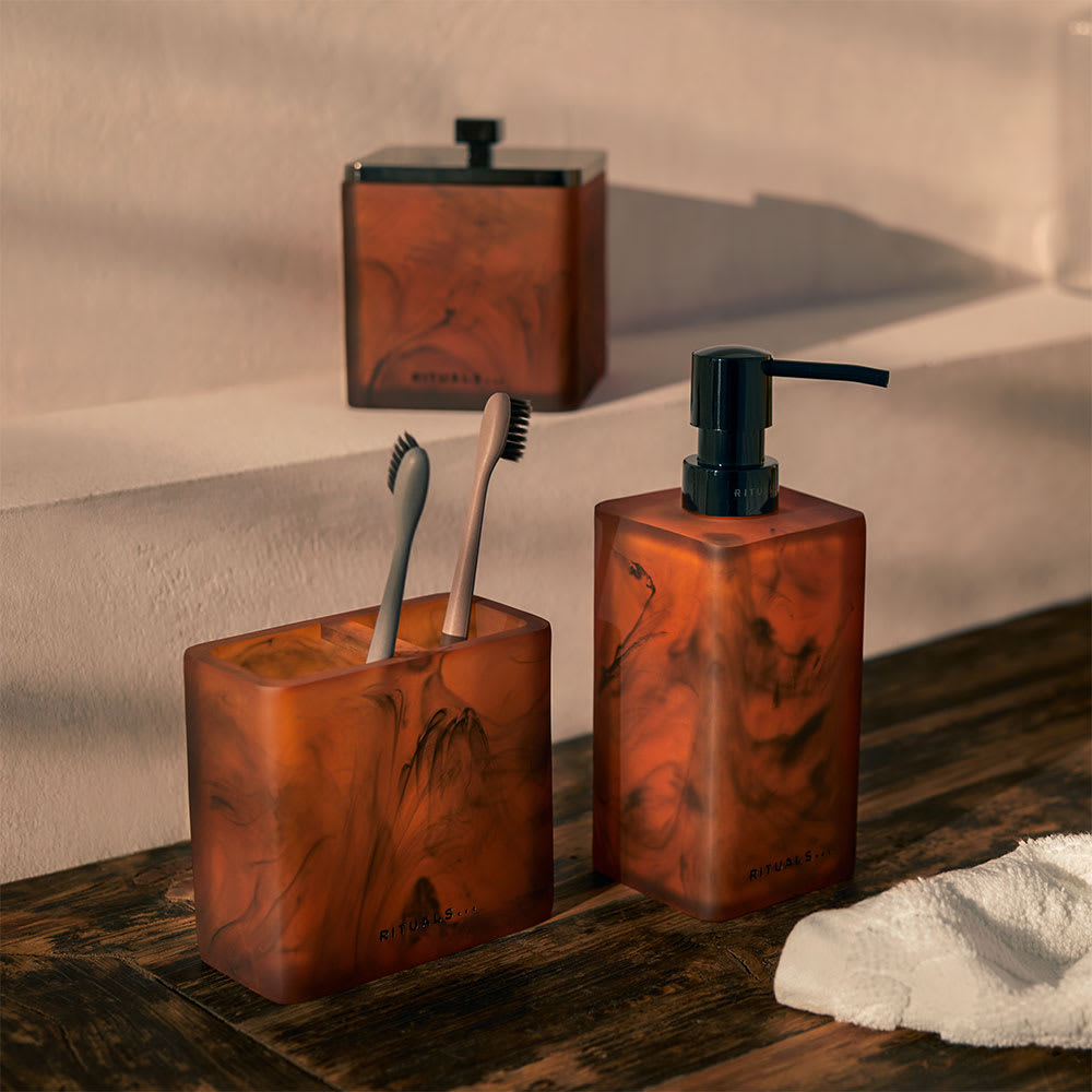Dumeure Toothbrush Holder Smoked Brown i 1 PCS från Rituals Åhlens