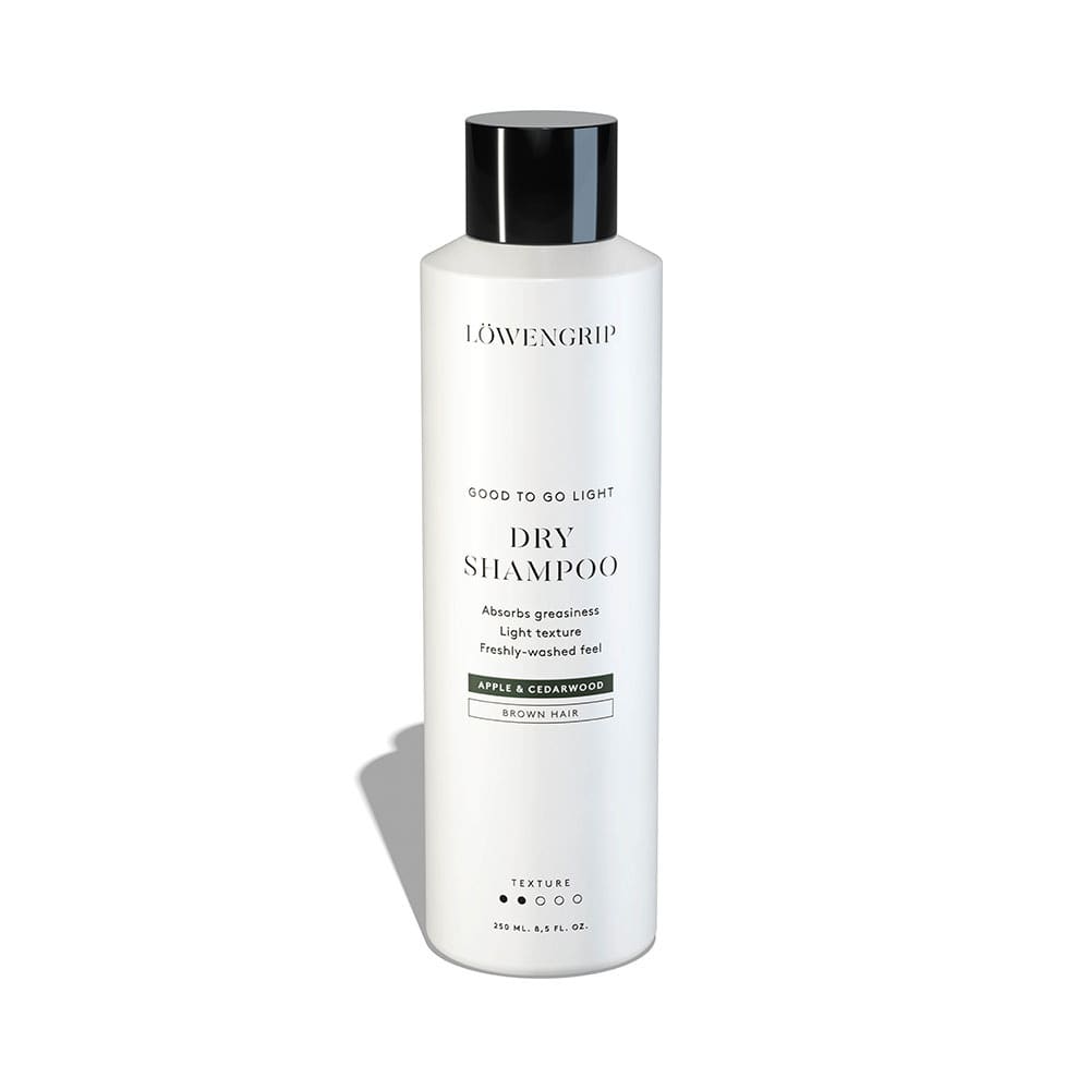 Good To Go Light Apple & Cedarwood Dry Shampoo For Brown Hair i Brown