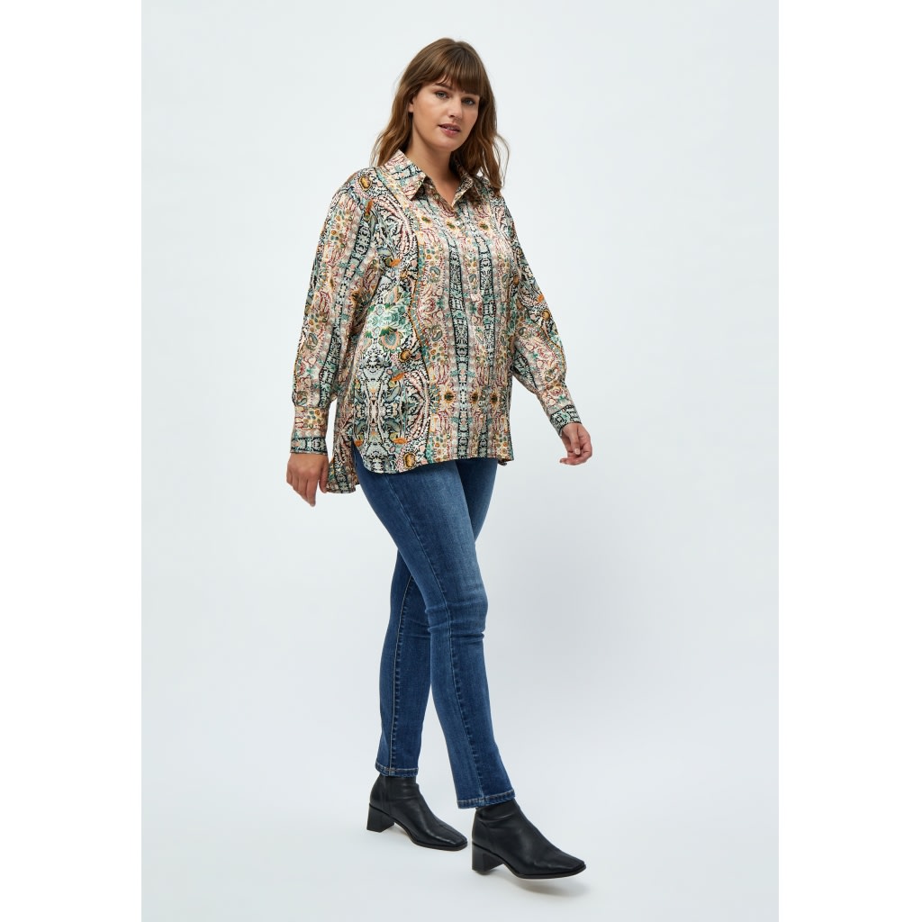 Gemini Shirt Curve 2