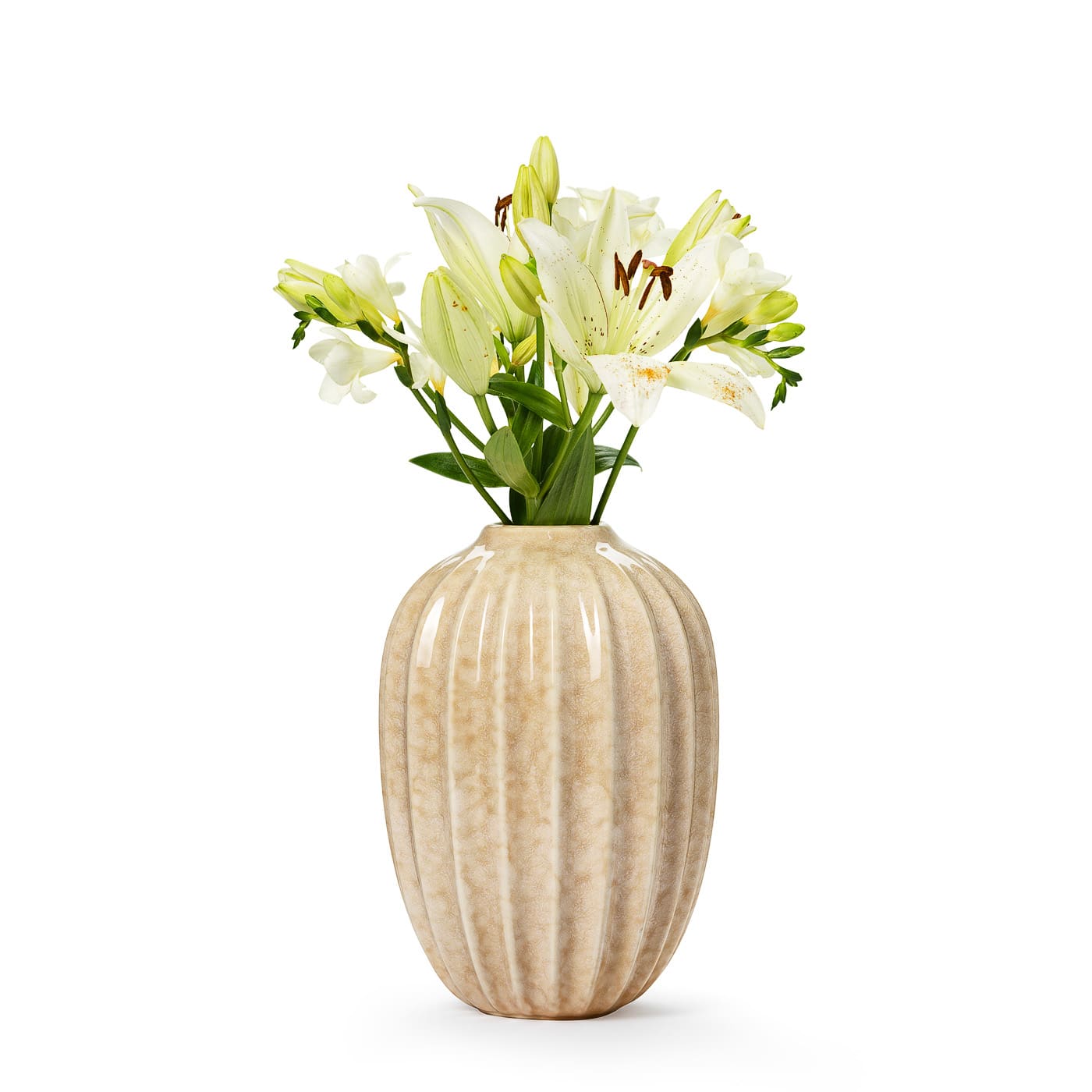 Bella Vas i ljusbeige från In Flore Åhlens