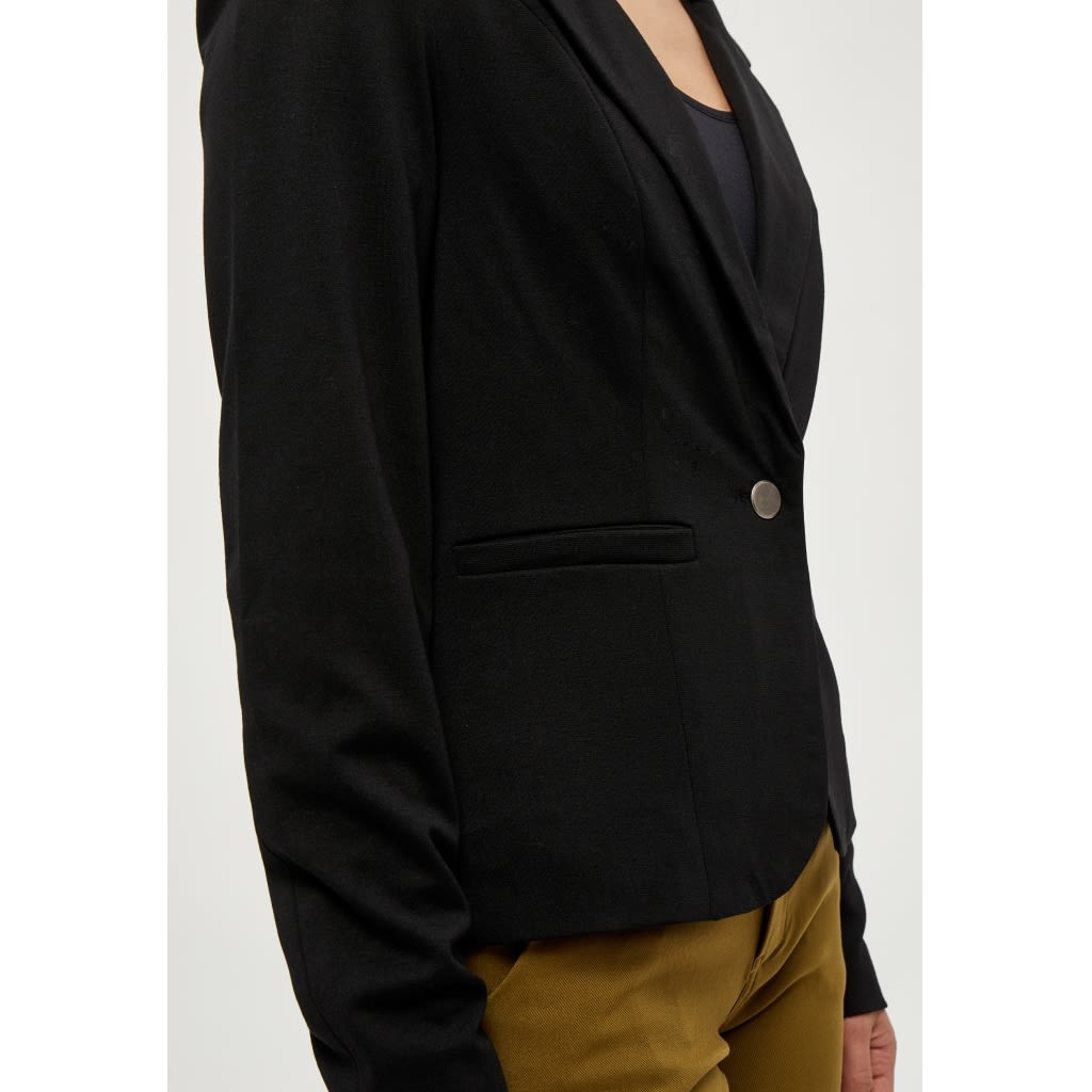 Carmen Blazer