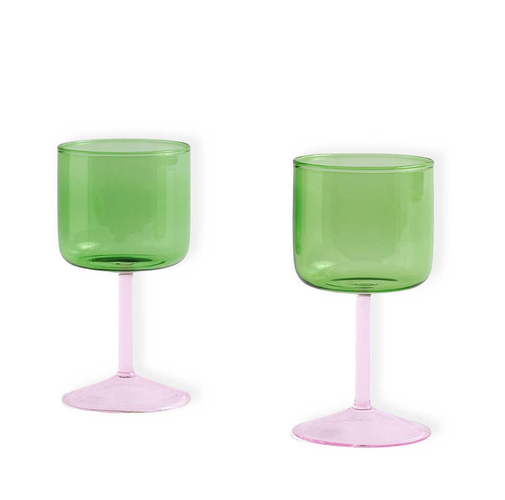 Tint Wine Glass Set of 2 från HAY