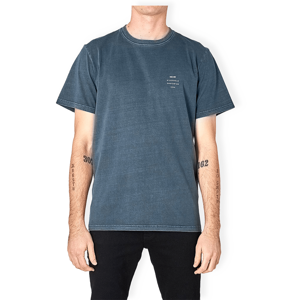 Organic Band Jeans T-shirt i Dark Pine från Neuw | Åhlens