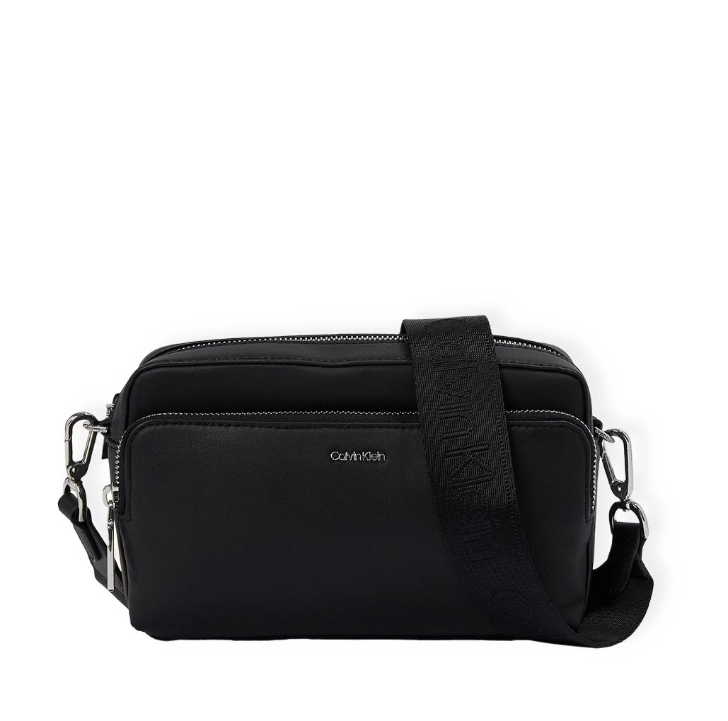Must Camera Bag från Calvin Klein