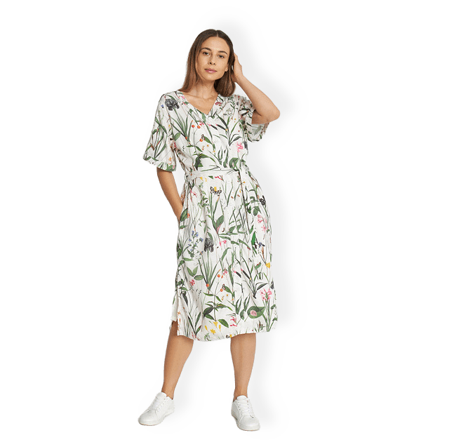 Dress Bornholm Flower Field Off-white från Dedicated