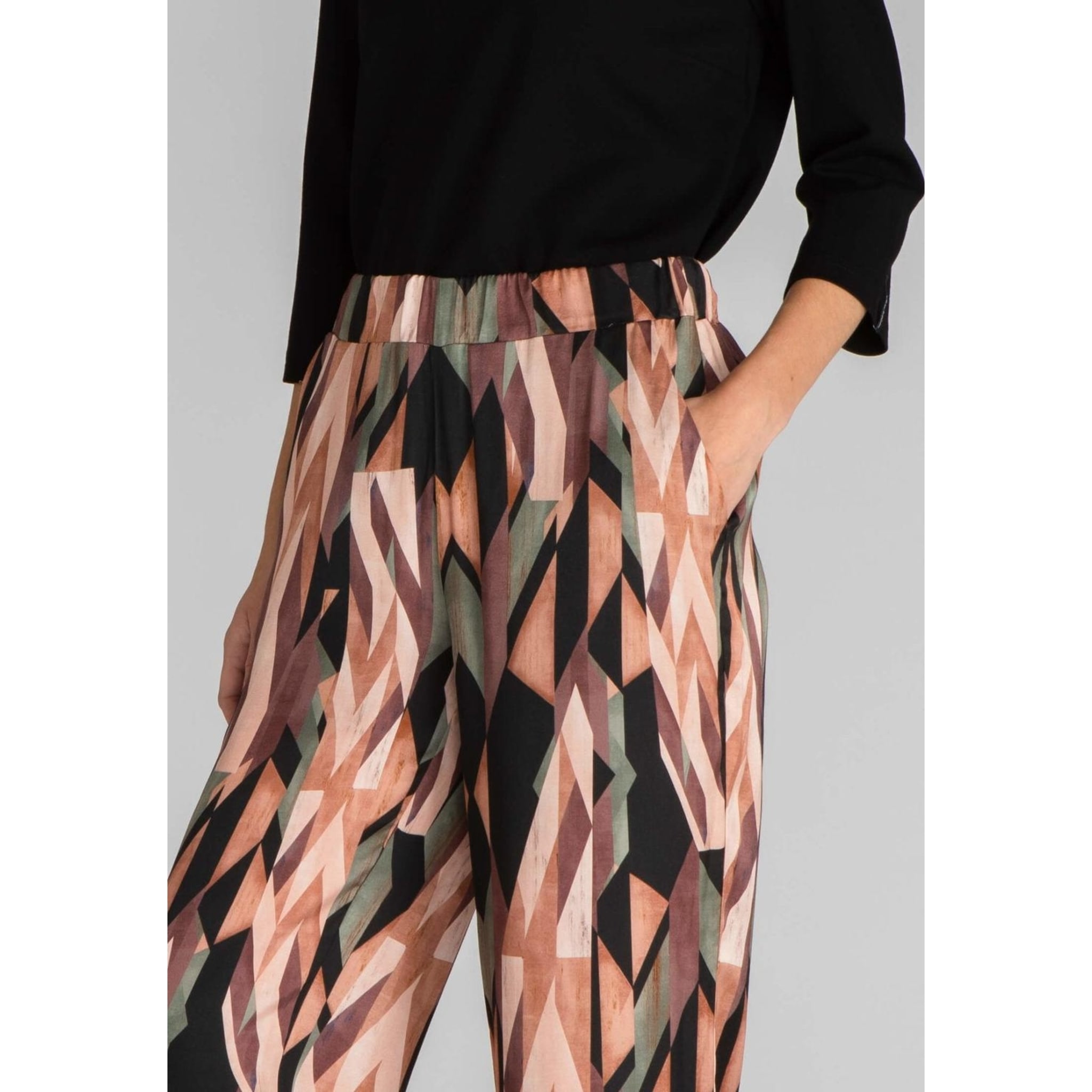 Relaxed Wide Pants - Mönstrad Byxa, shapes