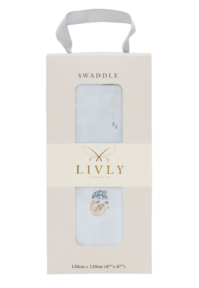 Giraffe Swaddle Blue fran Livly Ahlens